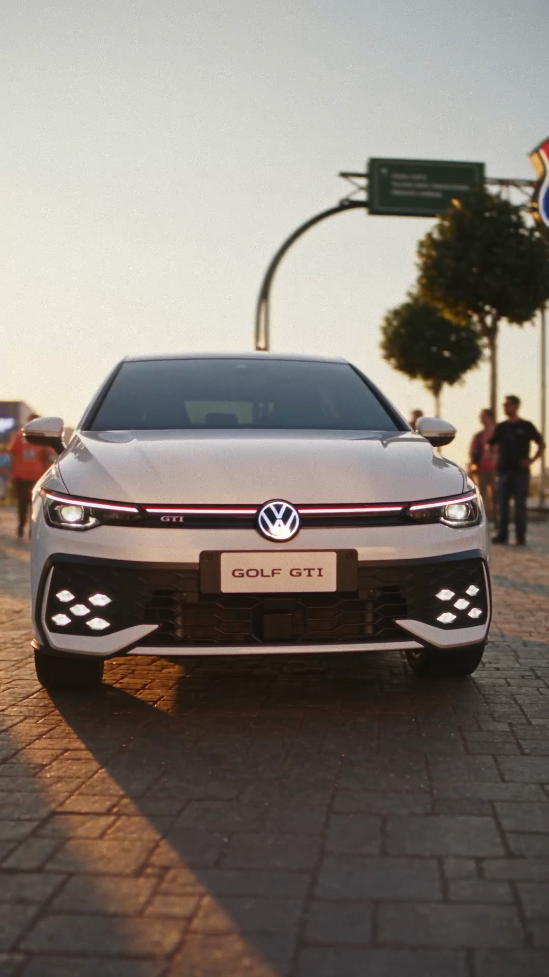 Golf GTI: Fake Timeline — frame 03